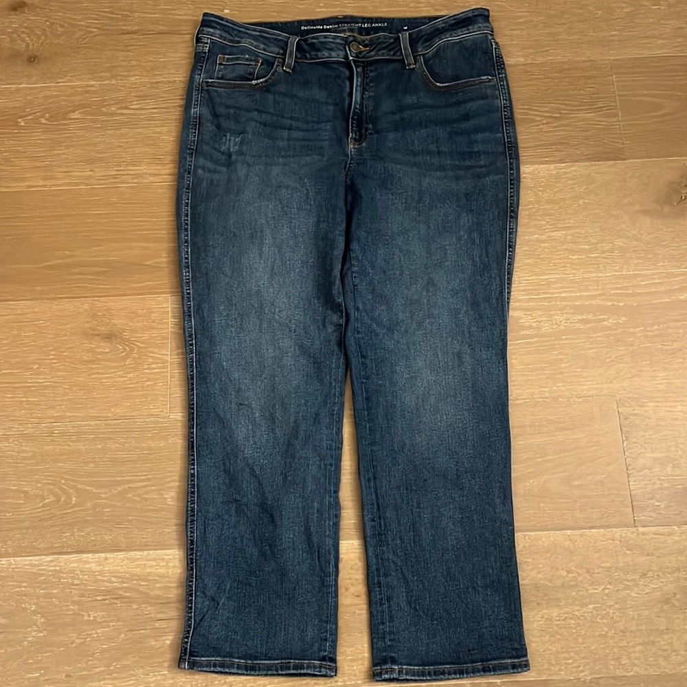 Chicos Define Me Straight Leg Ankle Jeans size 3/16
